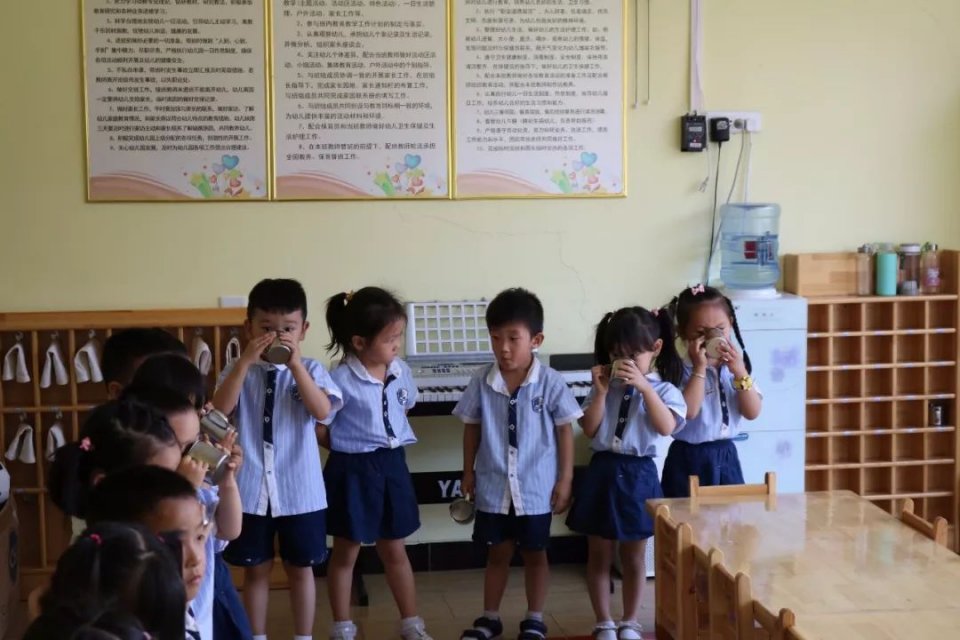 小班刚入园孩子调皮怎么办