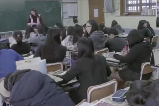 高考前的晚上睡多久(学霸都知道的熬夜高效学习法)