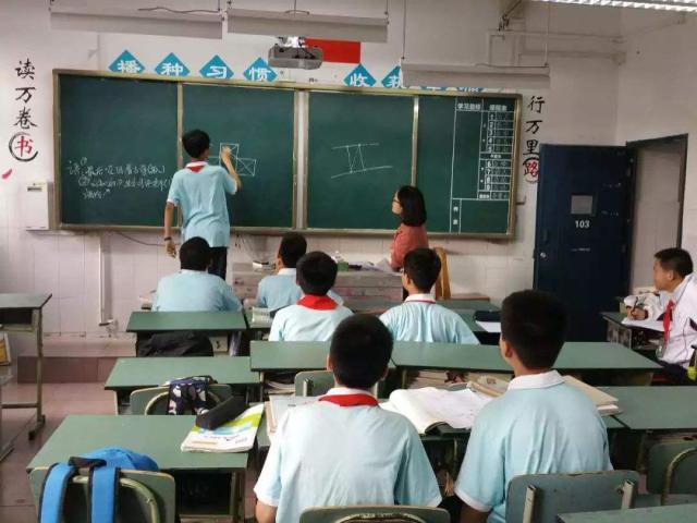 孩子学数学好的表现是什么(想让孩子数学好？先看看他是不是够愣！)