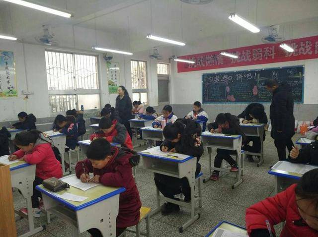 初中语文阅读有些什么类型(初一语文阅读成绩差，一个重要原因让学生不敢相信！)