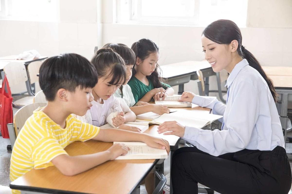 初中生厌学怎么学英语(初中生背单词，轻松高效，数百个高频词轻松掌握)