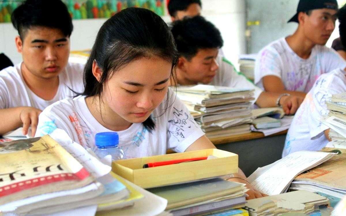 初三学霸如何调节心态英语(家长发现孩子英语不及格原因，眼前一亮！)