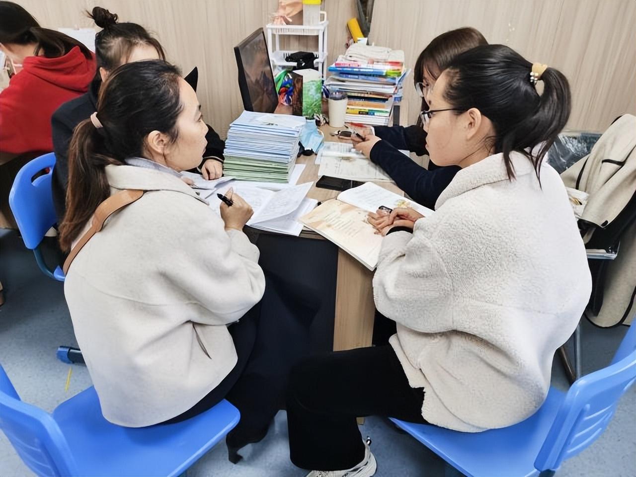 怎么提高语文的趣味性(两个超效读书方法，让孩子爱上阅读！)