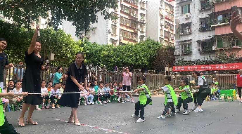 幼儿大班要求孩子学到什么(教你训练孩子生活自理能力的绝对高招！)