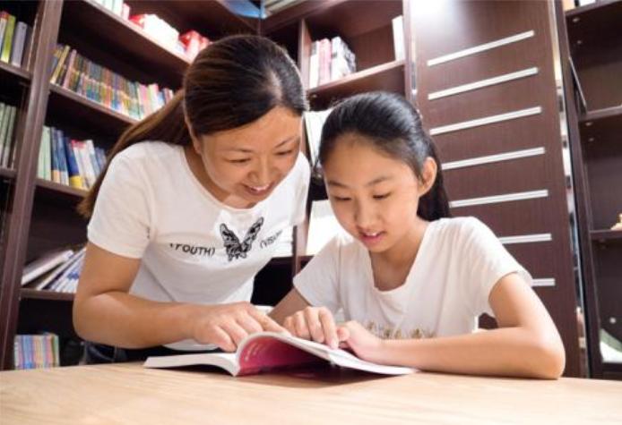 女孩学英语吃力怎么办(零基础背单词，轻松掌握高考核心词汇，6天速成秘籍！)