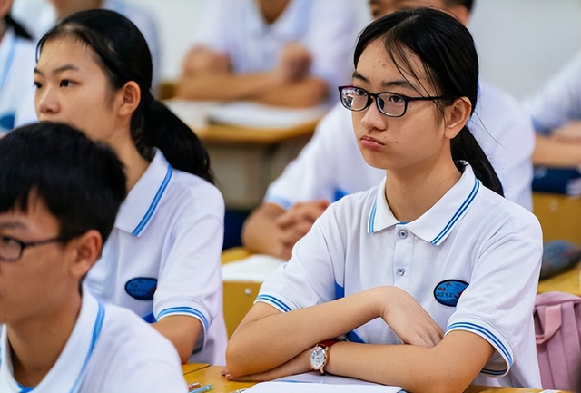 女儿中考落榜怎么办(高中考不上，家长必看！别再掉坑里！)