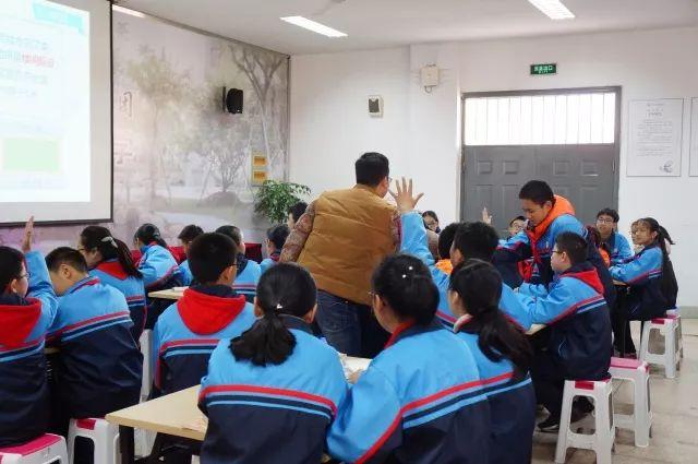 初中男生如何学好数学课(轻松学数学，成为学霸！学习方法大揭秘，提高成绩不费力)