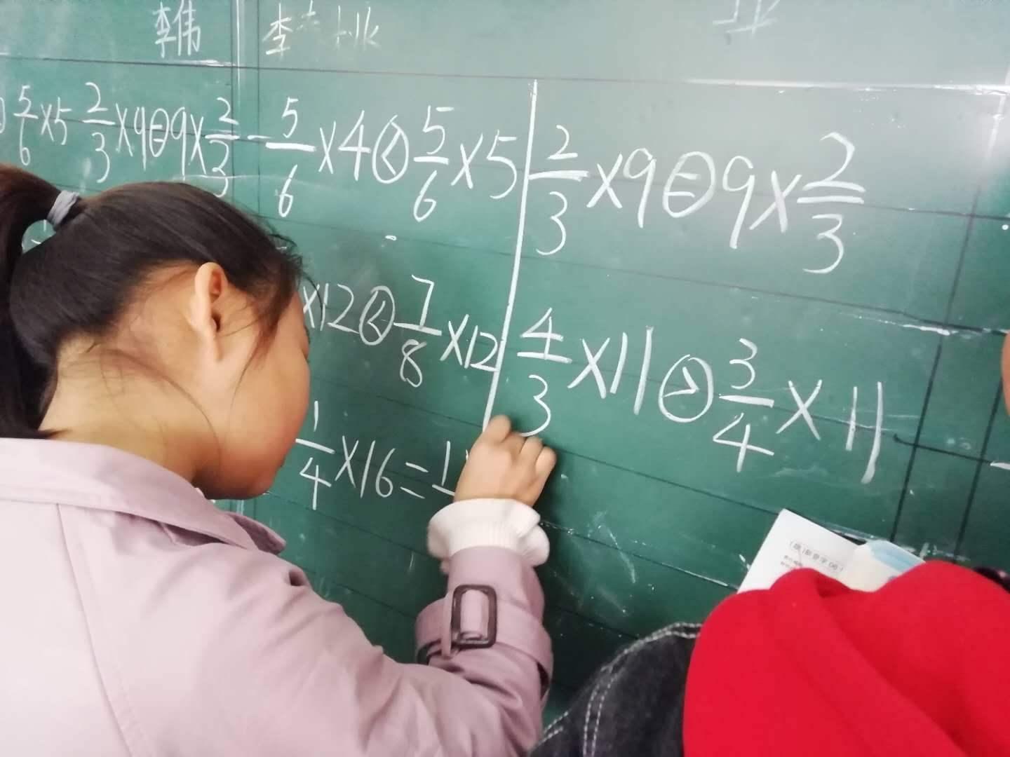 学霸都用什么学数学(疯狂家长揭秘小学数学教辅，教你如何培养数学学霸！)