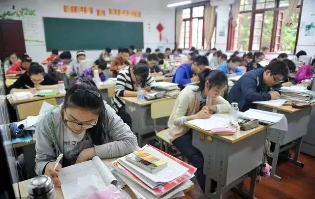 你的学习方法有哪些特点(学霸学习秘籍大揭秘，助你掌握高效学习方法，轻松冲刺成功)