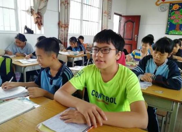 理综有哪些学习方法(独家揭秘理综学霸学习方法，轻松提升成绩，你不能错过的秘密武器)
