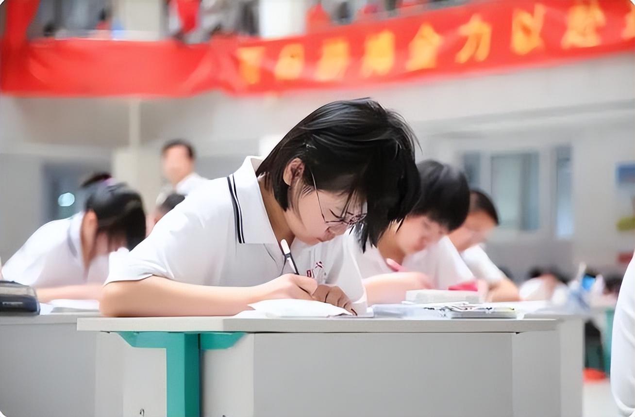 初三历史有哪些学习方法(学会这两个小技巧初中历史拿高分)