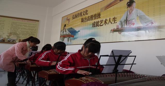 孩子古筝学习方法有哪些(极其实用的家庭练琴法)