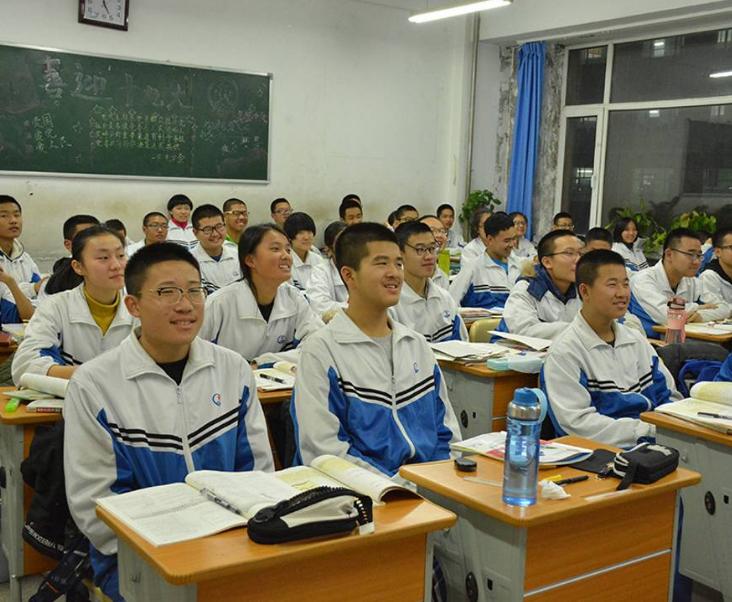 小学学生的学习方法有哪些(小学阶段提高成绩的方法)