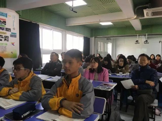 如何教育初中男生女生(家长教育孩子的三件事)