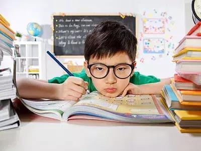 女生数学不好怎么提高(提高女生数学水平的方法)