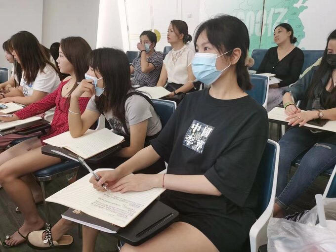 高中生怎么准备提分笔记(高中生制作提分笔记的方法)