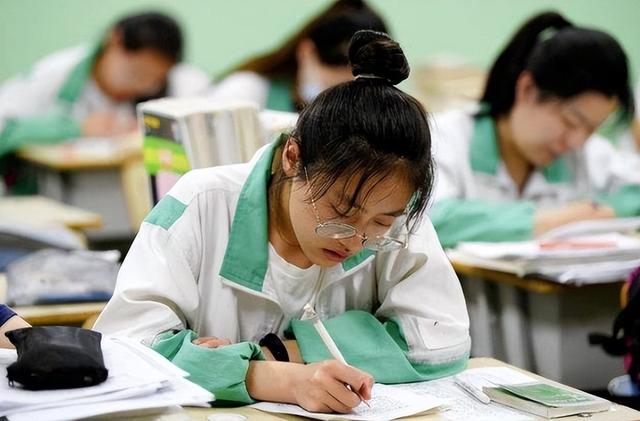 如何巩固语文基础(加强语文基础的方法)