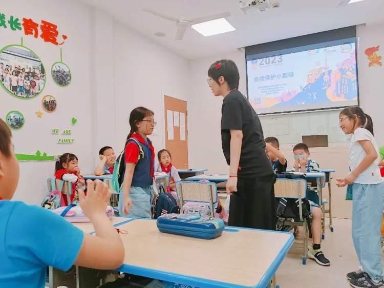 英语口语如何练习(提升英语口语水平的方法)
