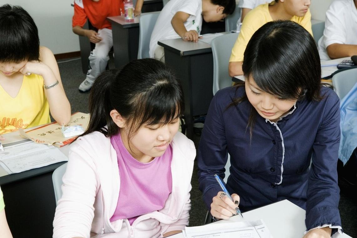 高中语文怎么学(更好地学习高中语文的技巧)