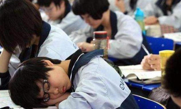 常考古诗文怎么背诵(古诗文实用的背诵技巧)