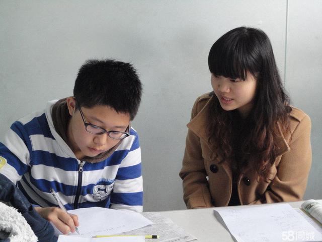 英语怎么学习基础语法(学习英语基础语法的方法)