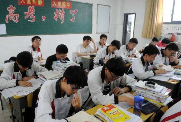 怎么保持充沛的学习精力(保持充沛学习精力的方法)