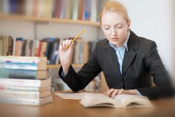 数学课上怎么认真听讲(数学课堂上保持专注的方法)