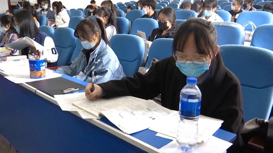 英语怎么做跟读练习(有效跟读练习的技巧)