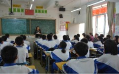 初中生英语成绩差如何提高（初中英语学习方法)