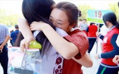 市模考不好怎么安慰(长期关注孩子情绪，让他更自信。)