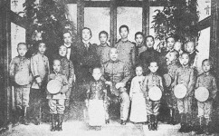 背初中政治如何过目不忘(中考政治历史差？快速提升成绩的两个必备复习法！)