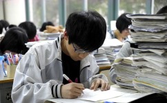 提前学初中数学方式有哪些(学数学不能减负？真的让人哭笑不得！)