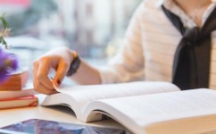 为什么学生不喜欢学政治了(政治课的价值与你想象的不一样)