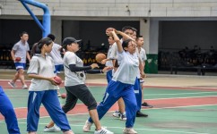 怎么提高中考实心球成绩(揭秘中考实力英球满分秘诀，三步轻松拿高分！)