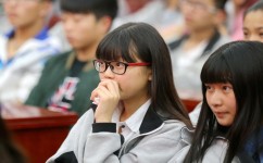 初三英语如何过百(初三学生3个月，英语考试分数翻倍，神奇学习方法揭秘！)