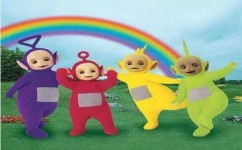 做什么能吸引小孩呢英语(绘本阅读新招！手偶引领，儿童专注力UP！”)