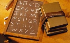 小学英语阅读是什么(揭秘小学生英语高分秘诀！15分钟练成标准发音，成绩翻倍不是梦！)