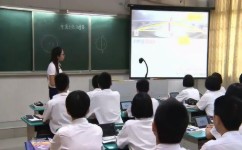 初中数学垂直怎么办(绝妙对称构造：垂直线段巧妙转化，轻松证明不等式！)