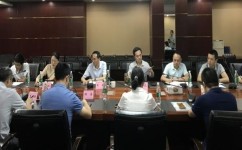 如何用政治思维思考(揭秘信息时代的生存技巧！)