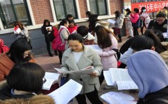 初中化学压强与什么有关(胖子惊险深水游，原因竟是液压？)