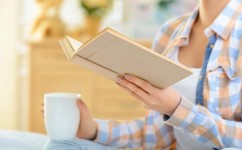 语文阅读积累怎么提高(《揭秘摘抄秘籍！文老师亲授四本好词好句宝典，轻松提升写作水平！》)