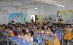 幼小衔接怎么体验小学课堂(震撼曝光！ChatGPT曝幼小衔接秘辛，小学课堂惊心动魄体验)