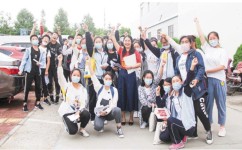 如何祝女孩子考试加油英语(绝妙鼓励！女孩考试加油英语秘诀)