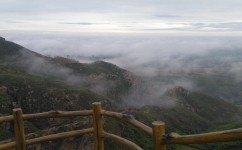 写作文如何写山(写山写作素材佳句)