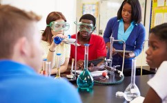 高中化学的稀有气体是什么(高中化学氪金一词的由来)