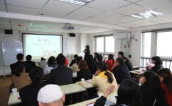 英语作文不会写怎么处理(提高英语作文写作能力的技巧)