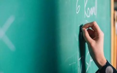 英语怎么练习发音(改善英语发音的方法)