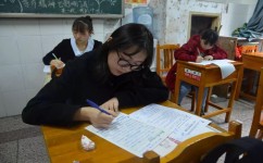 如何学习英文写作(学习英文写作的策略)