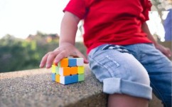 孩子怎么培养稳重的性格(孩子发展稳重性格的方法)