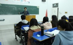 怎样处理孩子厌学(处理厌学情绪的策略)